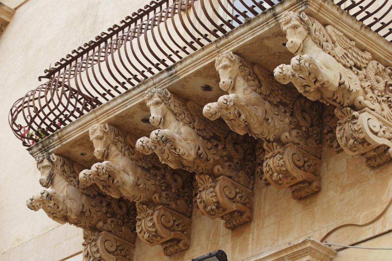 Suite House L'Isola Che Non C'E Fontane Bianche Dış mekan fotoğraf