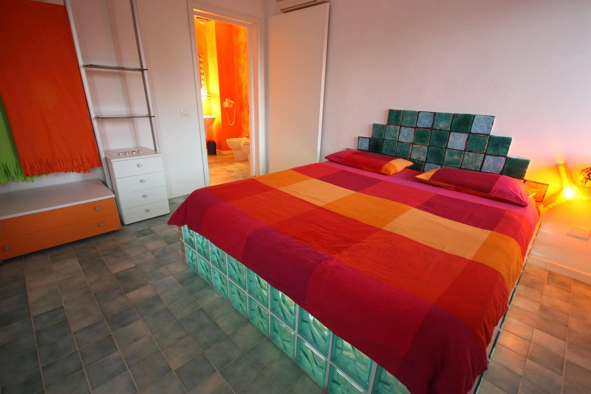 Suite House L'Isola Che Non C'E Fontane Bianche Dış mekan fotoğraf